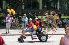 2006_ArtCar_3_Parade 382 